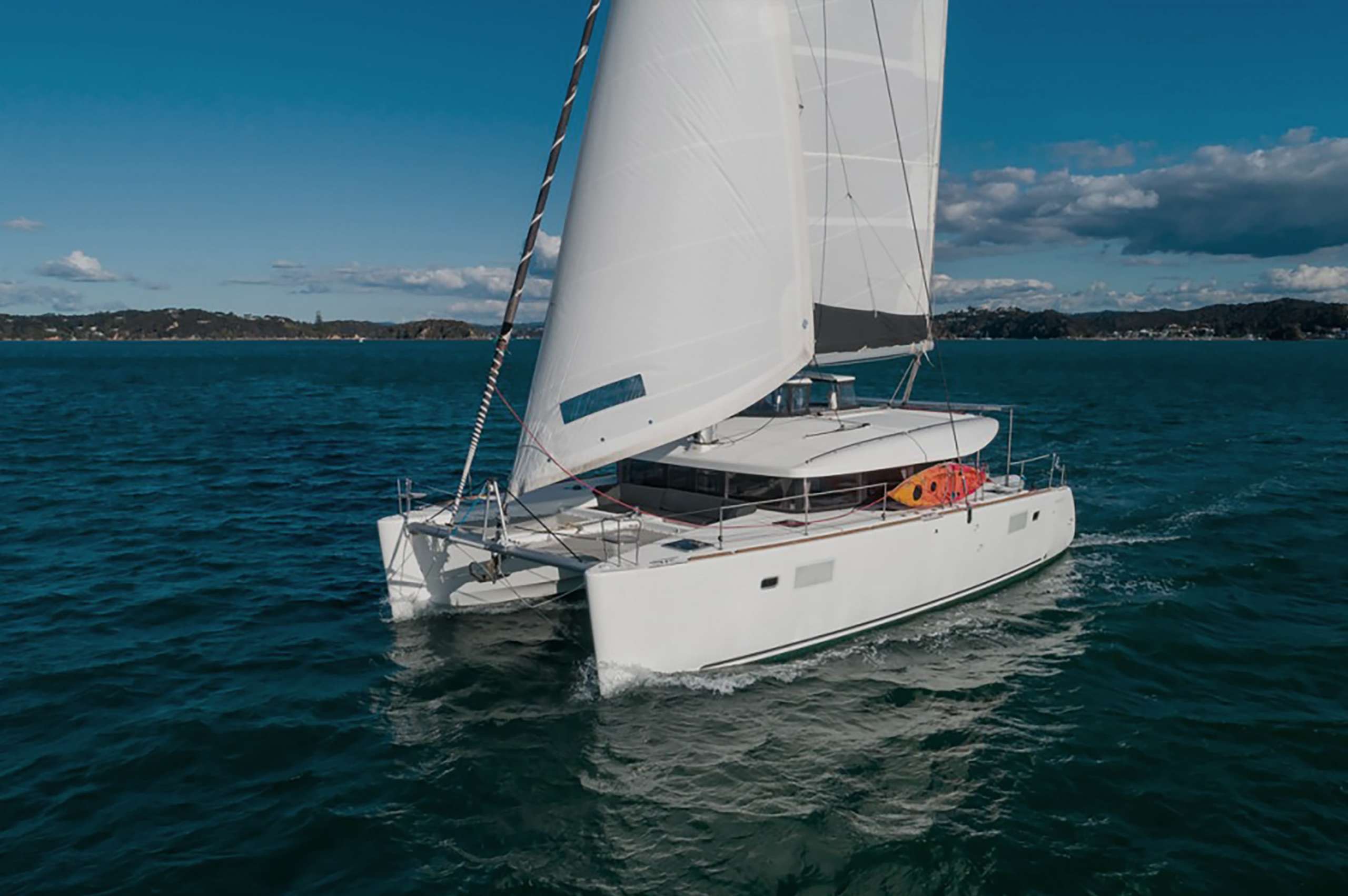 Avgerinos sailing, Lagoon 450F